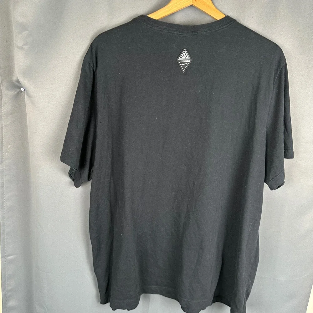 Nike Mens Giannis Antetokounmpo Freak Dri-FIT Graphic T-Shirt Black XXL CV1087-0